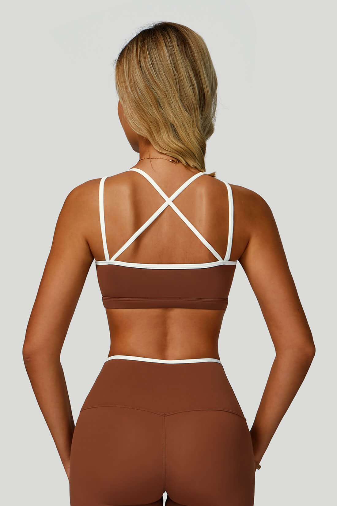 Contrast Cross-Back Yoga Bra